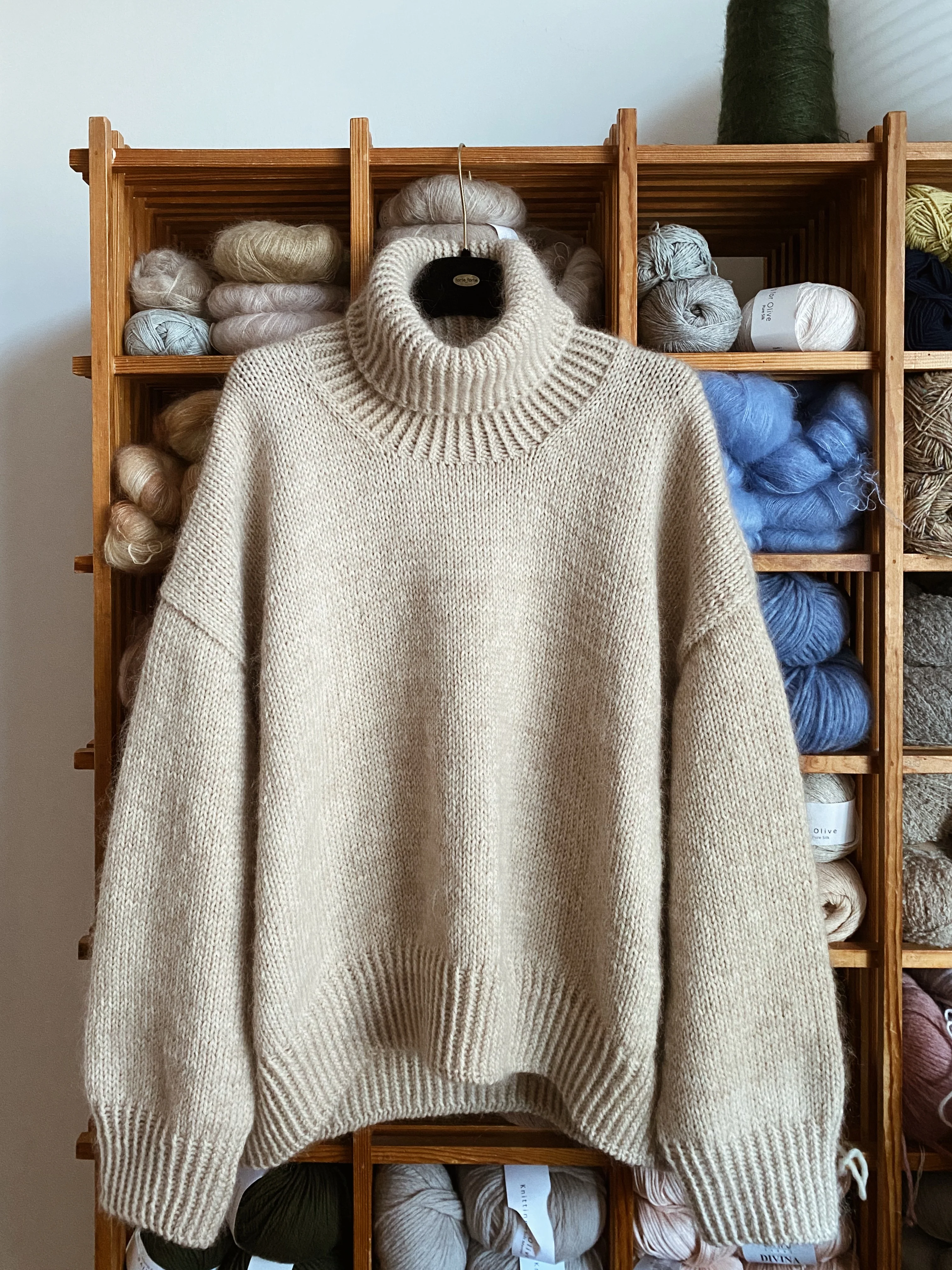 Sweater No. 11 - FRANÇAIS - Image 6