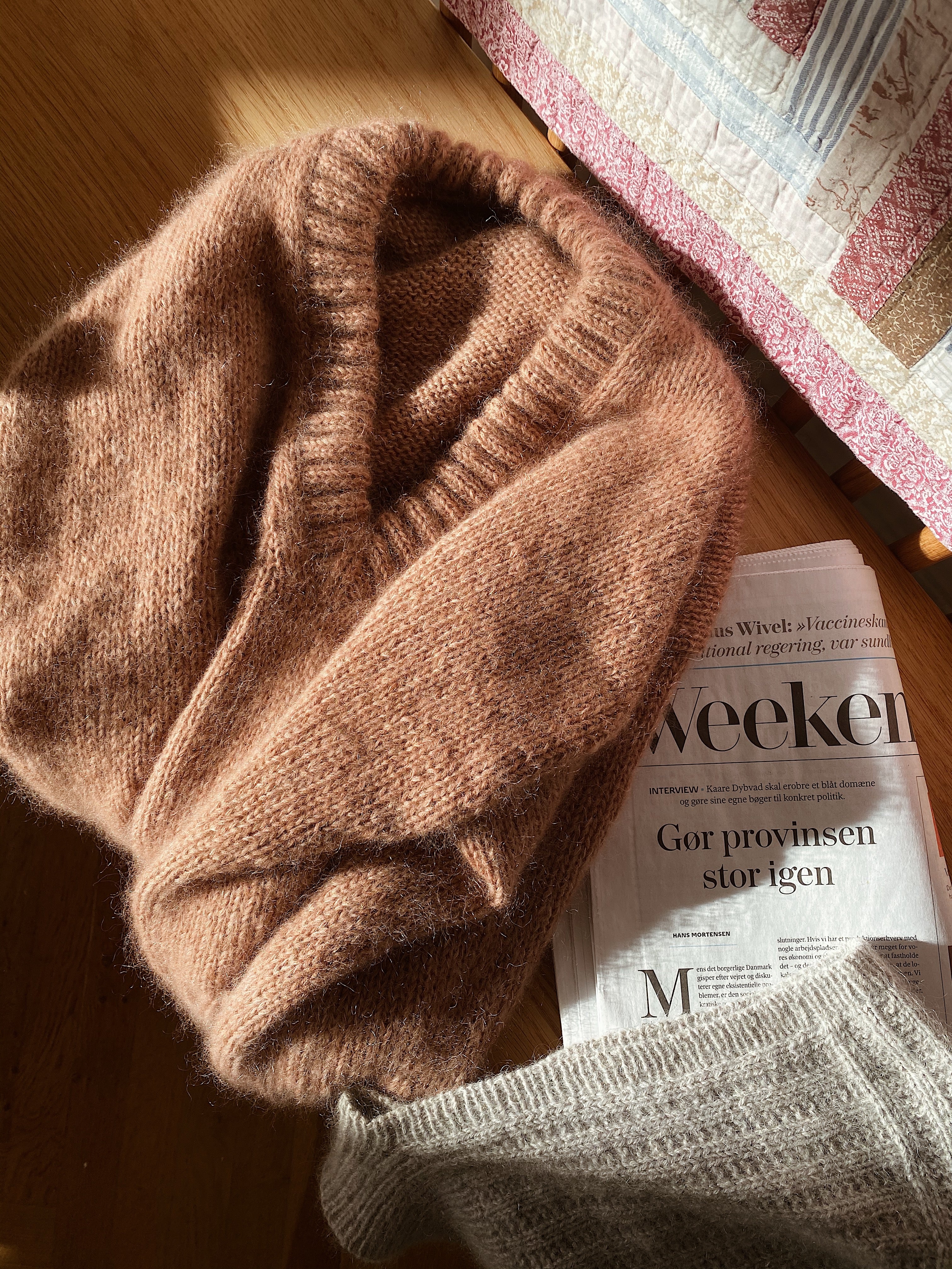 Sweater No. 14 V-neck - DANSK - Image 4