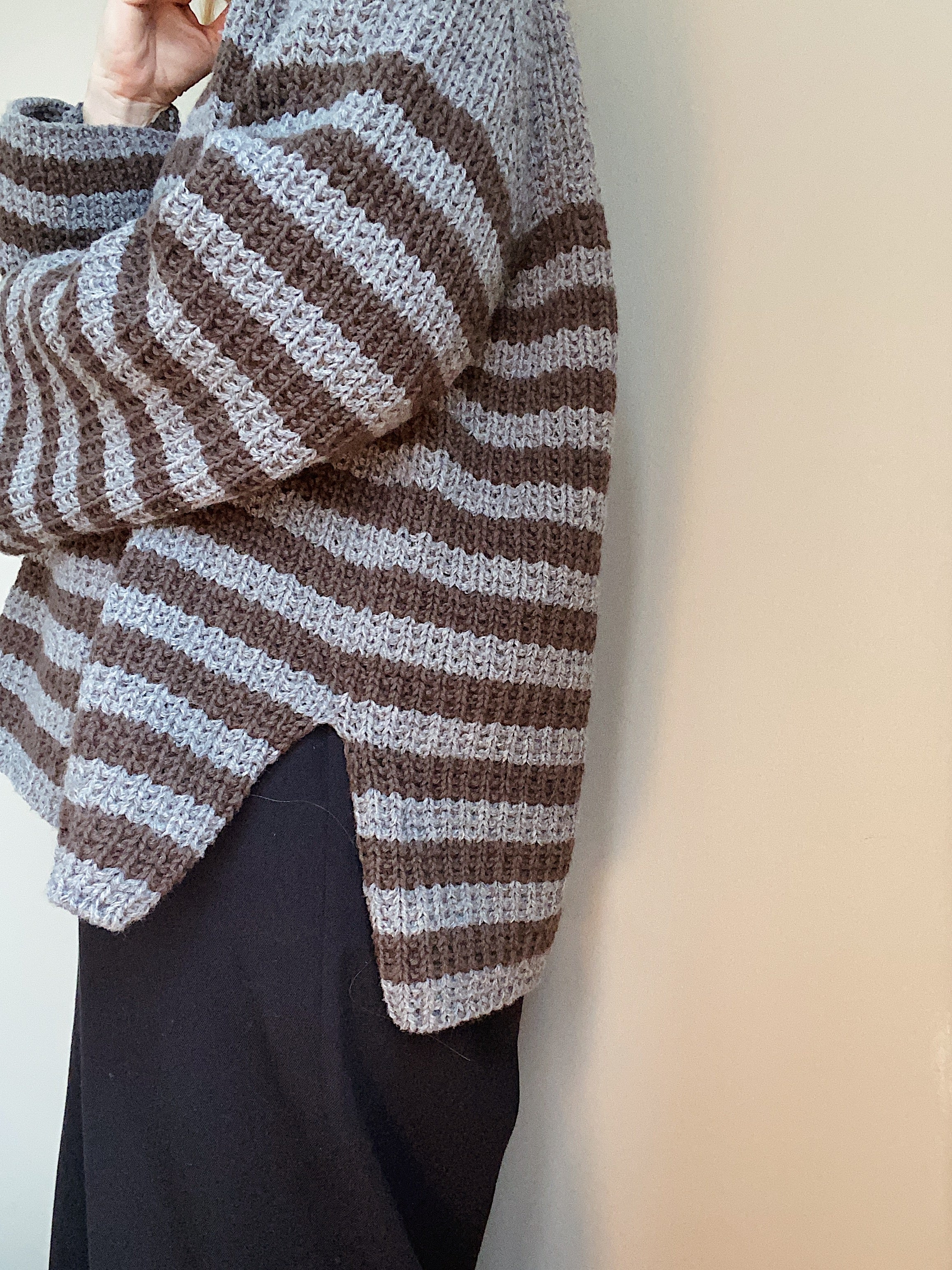 Sweater No. 17 - DEUTSCH - Image 2