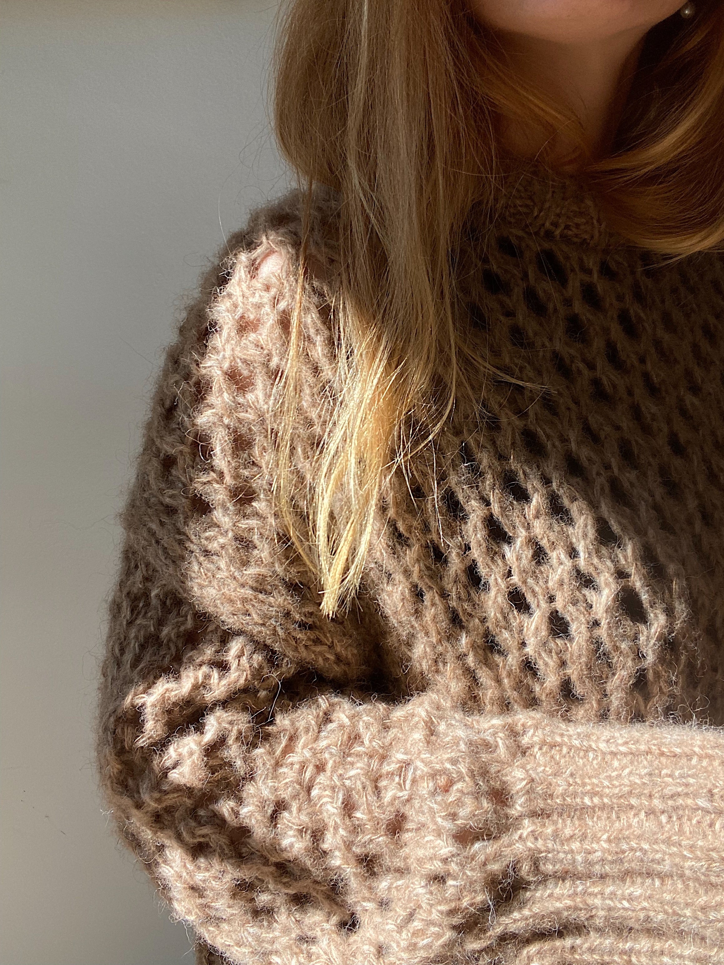 Sweater No. 21 - ENGLISH - Image 2