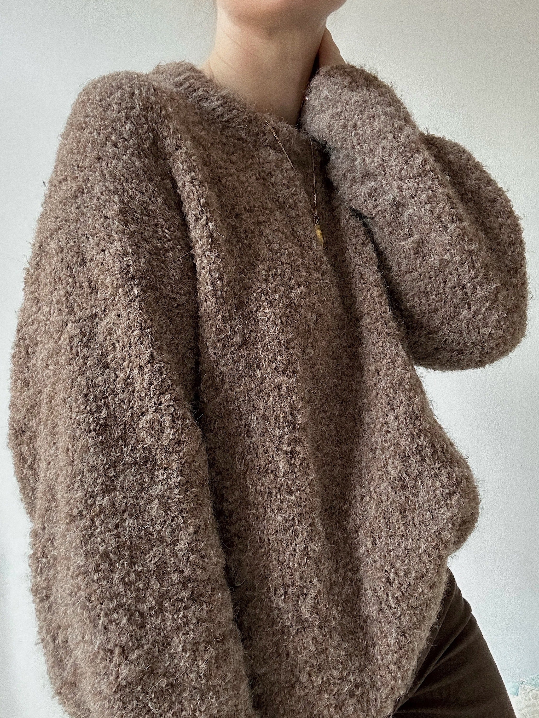 Sweater No. 24 - ENGLISH - Image 3