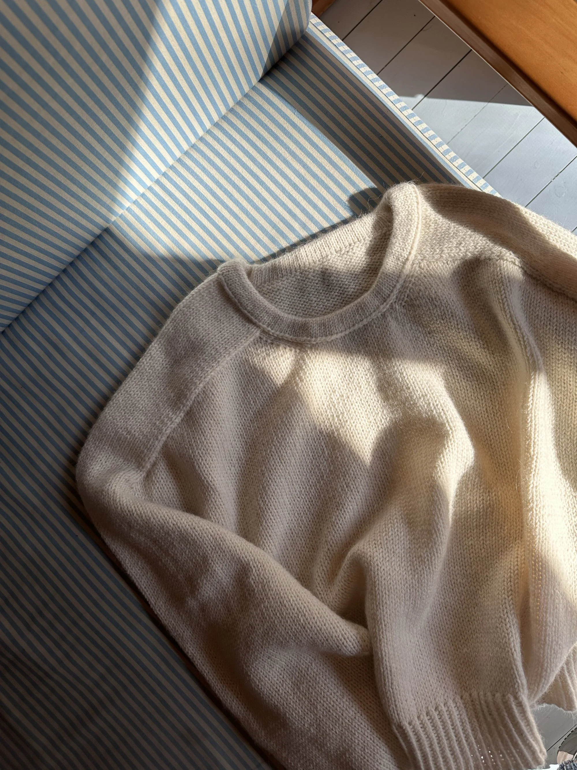 Sweater No. 26 - SVENSKA - Image 3