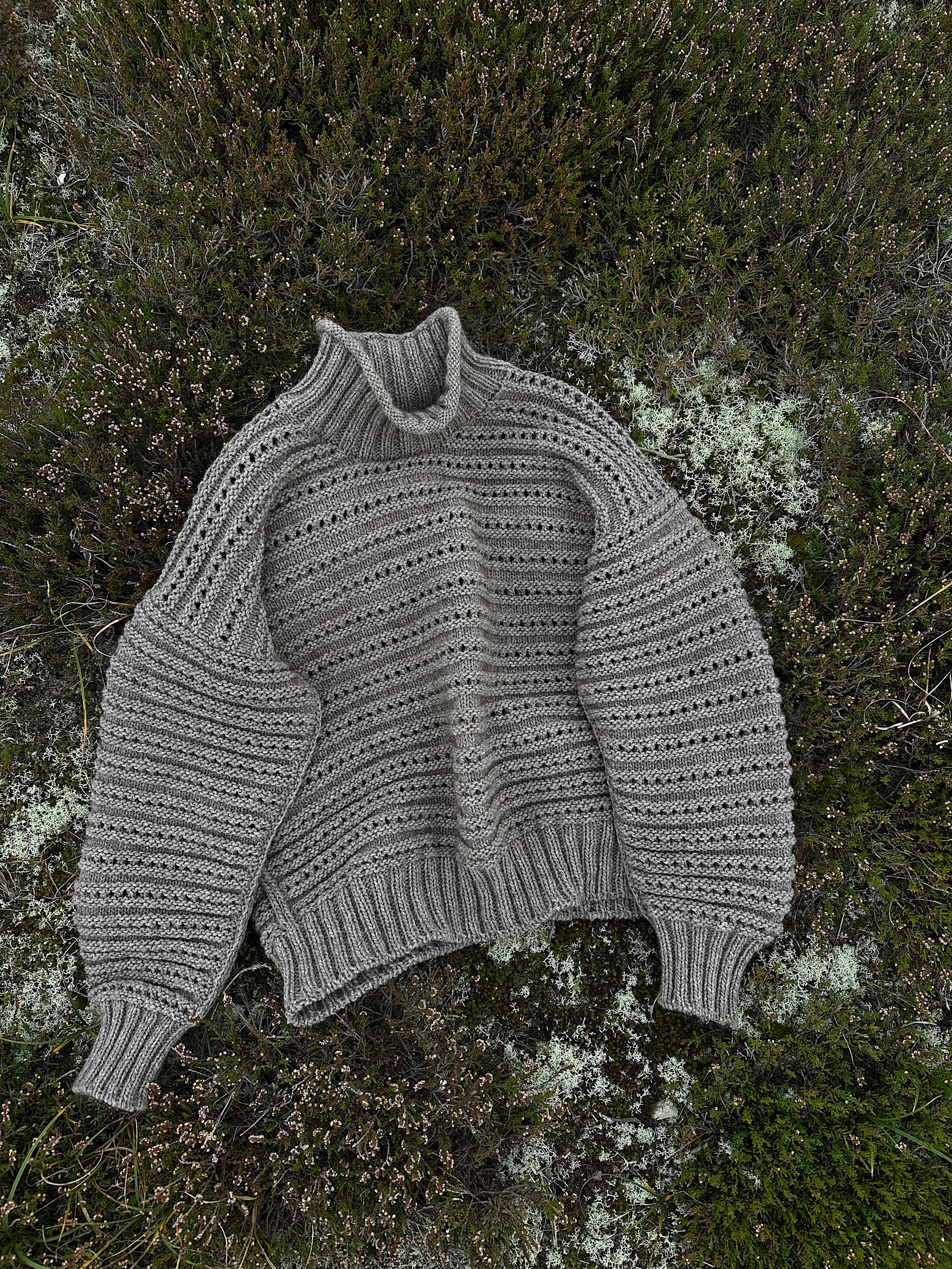 Sweater No. 27 - DEUTSCH - Image 4