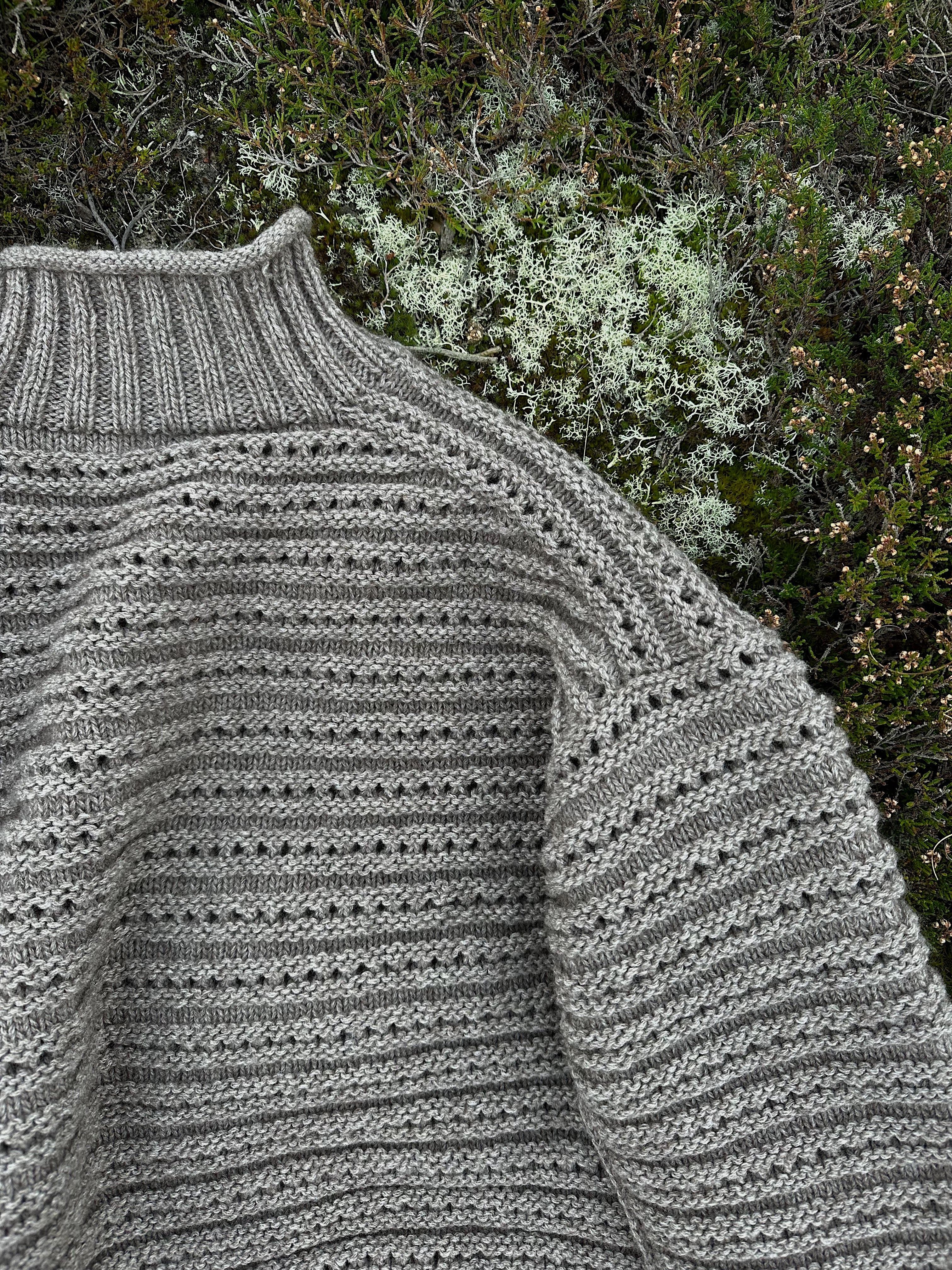 Sweater No. 27 - ENGLISH - Image 6