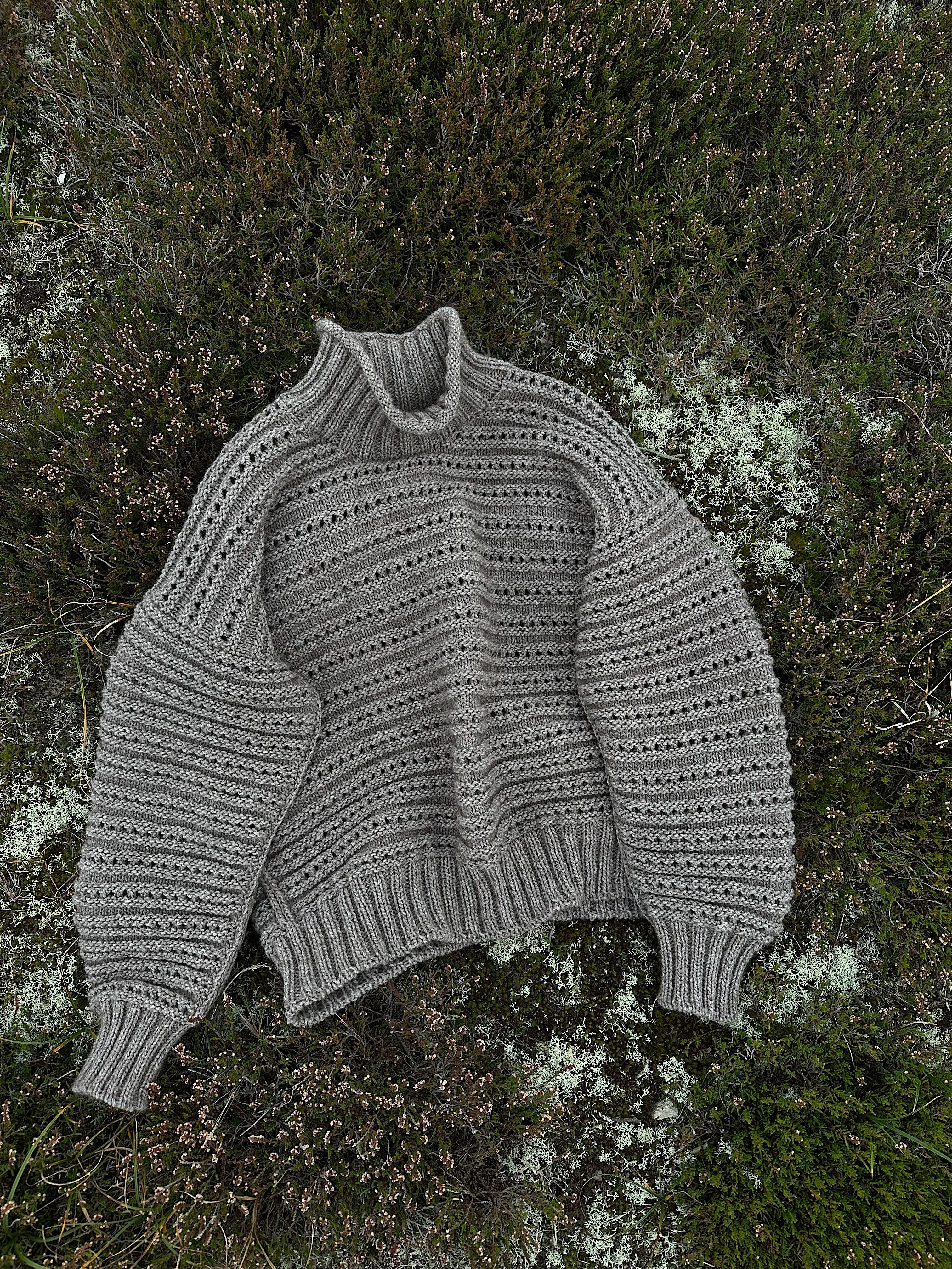 Sweater No. 27 - SVENSKA - Image 4
