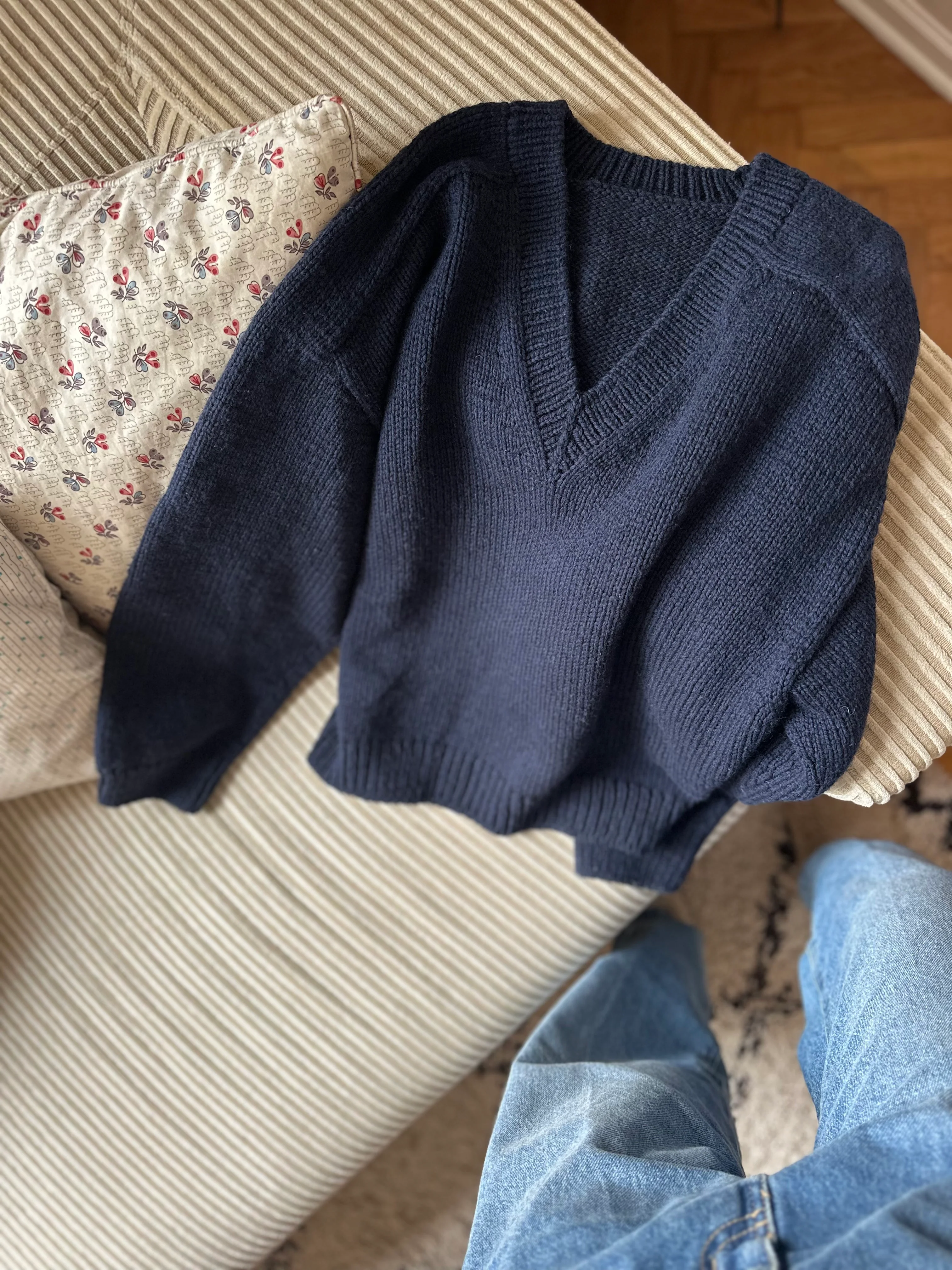 Sweater No. 30 V-neck - DANSK - Image 13