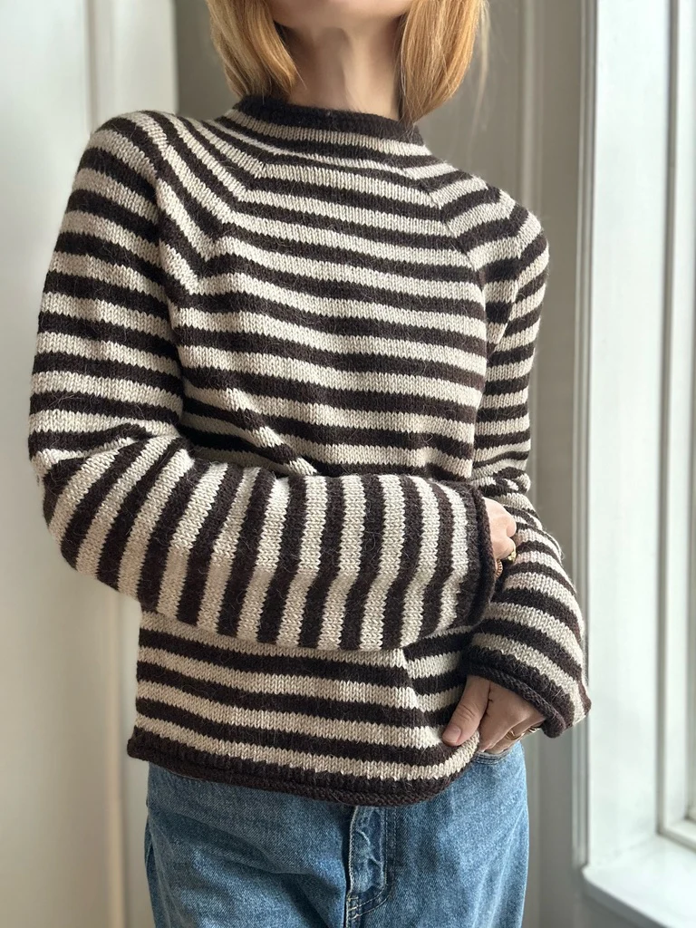 Sweater No. 32 - DEUTSCH - Image 2