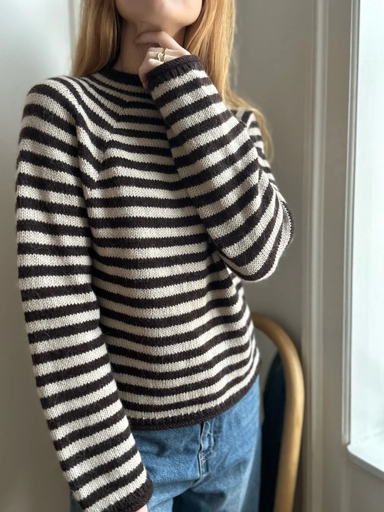 Sweater No. 32 - DEUTSCH - Image 3
