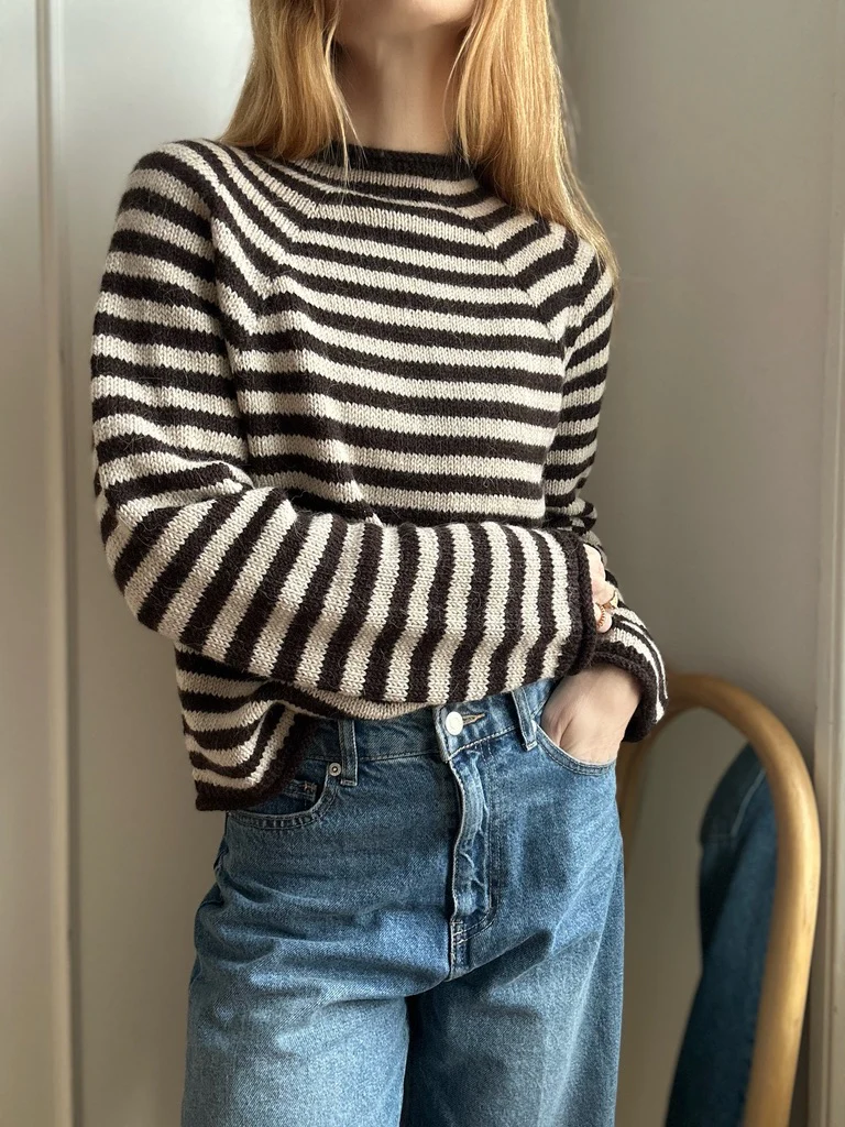 Sweater No. 32 - DEUTSCH - Image 4