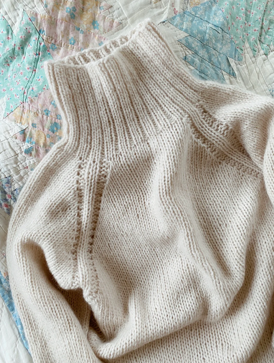 Sweater No. 9 - ENGLISH - Image 5