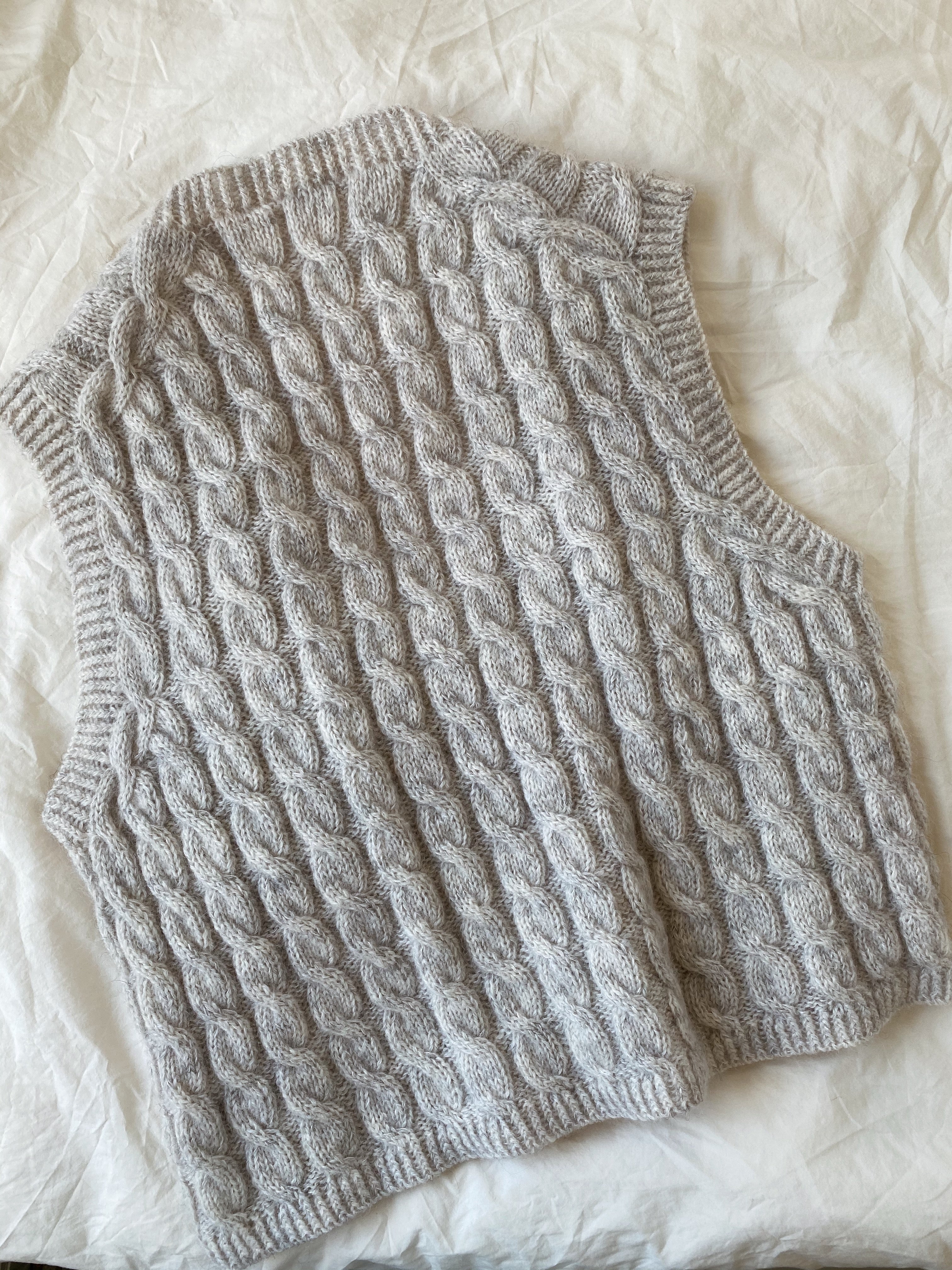 Vest No. 8 - ENGLISH - Image 7